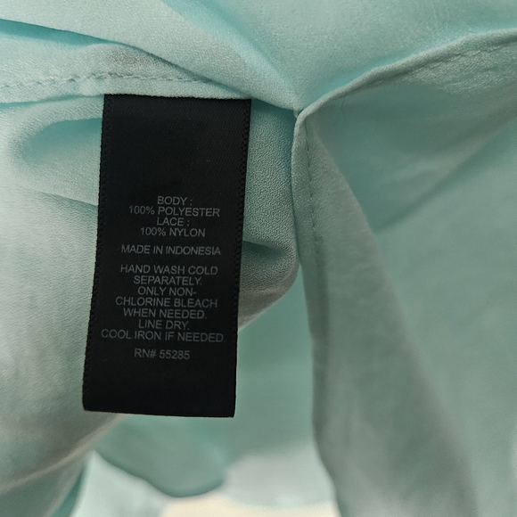 Express Seafoam Strappy Lace Trim Vneck Tunic Camisole Sz XS - Picture 7 of 7